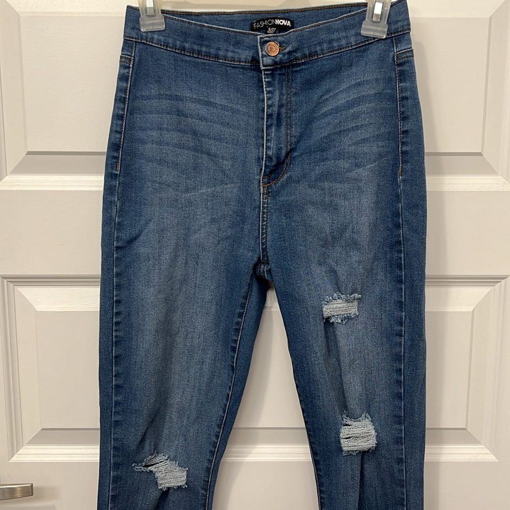 Jeans - Picture 2 of 4
